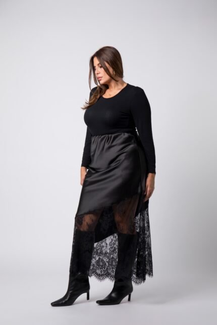 Jupe noire Satin et dentelle grande taille Noire Monica