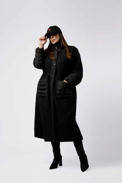 Manteau bi-matériaux et Casquette bouclette COEUR