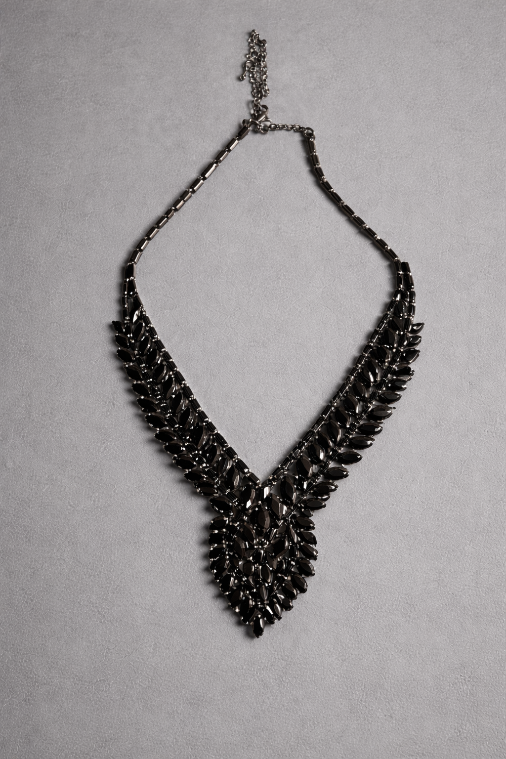 Collier Diana Noir Face Collier chic en diamants - DIANA – Image 1