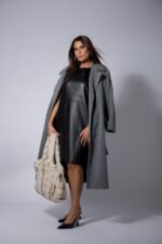 Shop the Look - Robe similicuir Sania, Manteau Gris foncé Paloma et Sac fausse fourrure Flavie