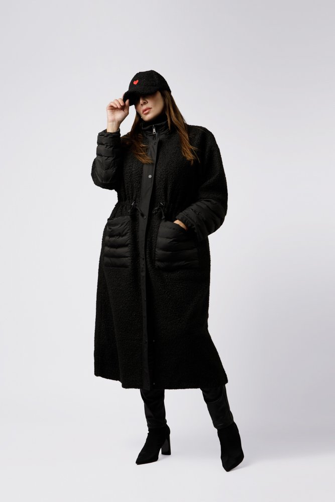 Manteau bi-matériaux et Casquette bouclette COEUR Manteau bi-matériaux et Casquette bouclette COEUR
